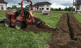 Копка траншей для водопровода в Озерске: цена за метр от 941 руб.